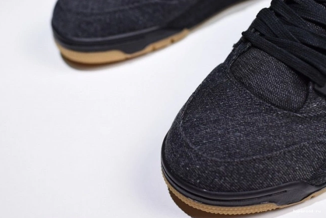 'black' Jordan 4 Air Levi's x AO2571-001 0723